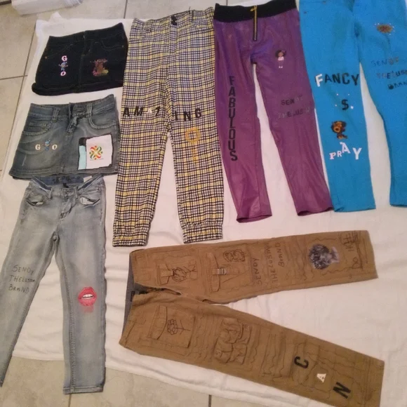 Clothes - Picture 6 of 8